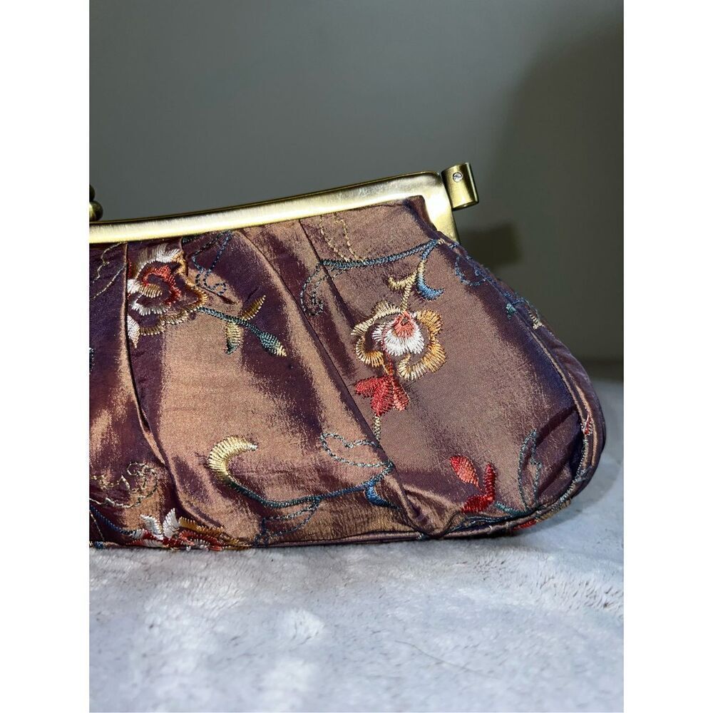 Women’s VTG Floral Clutch Brown with Embroidery - Picture 2 of 12